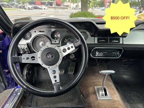 Used 2015 Ford Mustang Premium RWD image 19