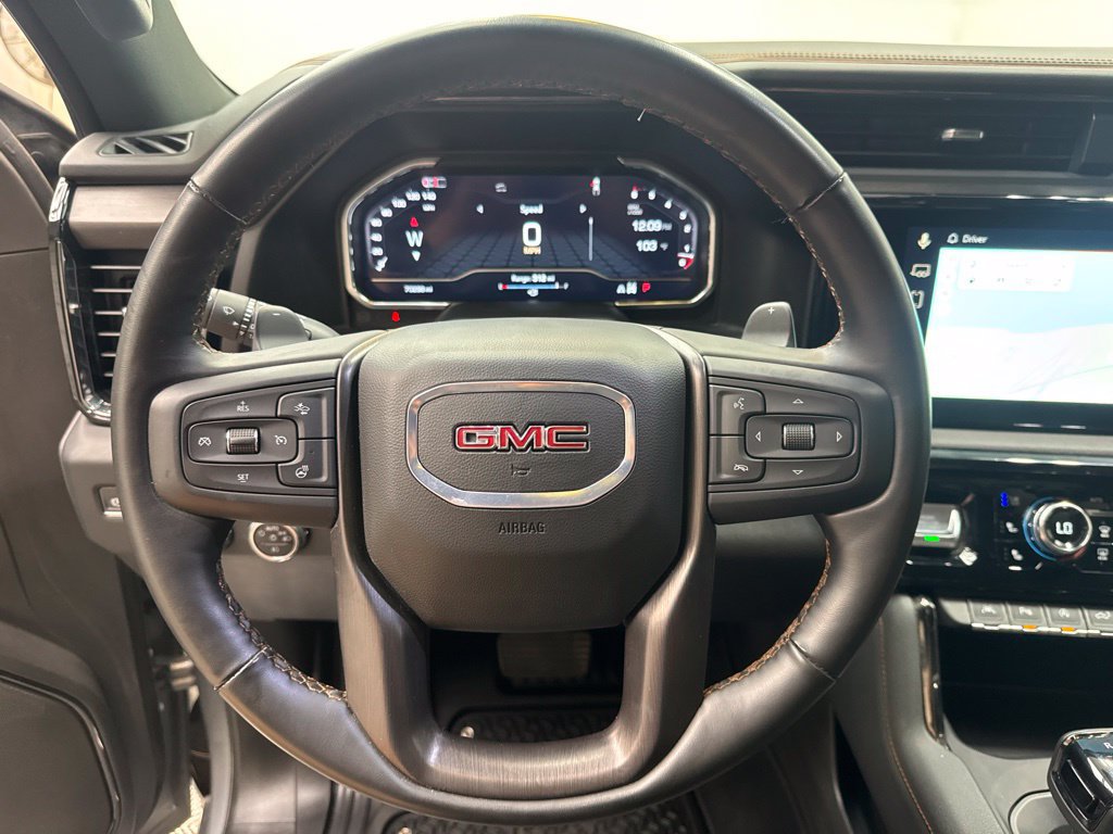 Used 2025 GMC Sierra 1500 AT4 w/ AT4 Premium Package AWD/4WD image 19