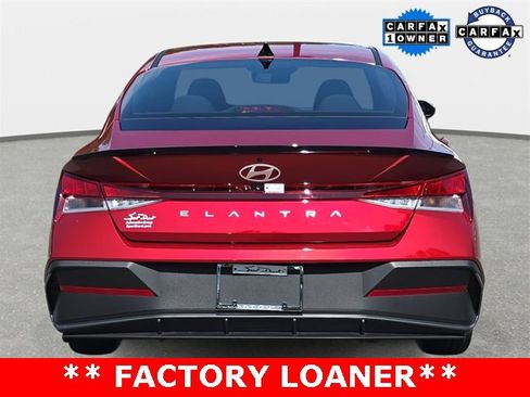 Used 2025 Hyundai Elantra Sport image 6