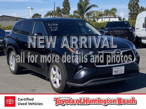 Certified 2024 Toyota Highlander LE image 1