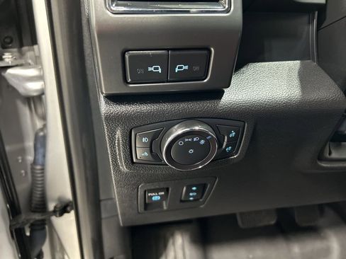 Used 2017 Ford F150 XLT w/ Equipment Group 302A Luxury image 12