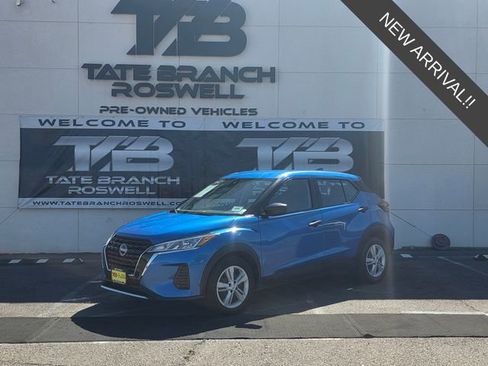 Used 2024 Nissan Kicks S FWD image 1