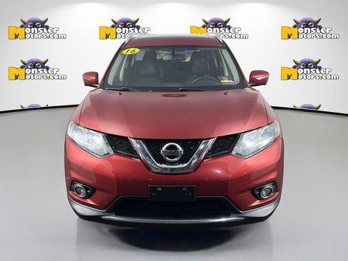 Used 2016 Nissan Rogue SL image 2