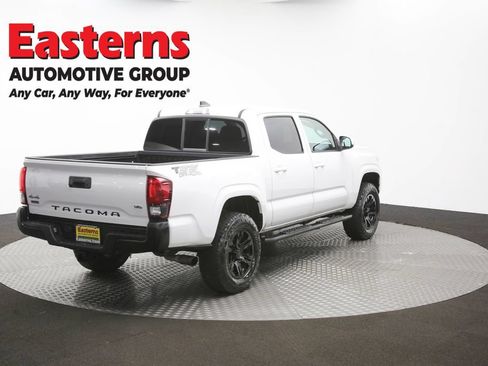 Used 2021 Toyota Tacoma SR AWD/4WD image 40