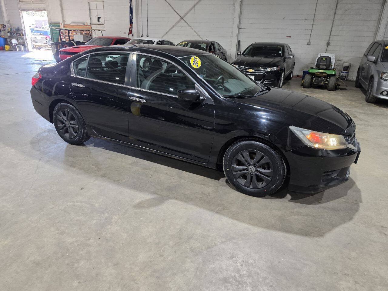 Used 2015 Honda Accord LX image 17