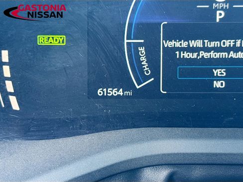 Used 2025 Toyota Camry SE w/ Convenience Package AWD/4WD image 15