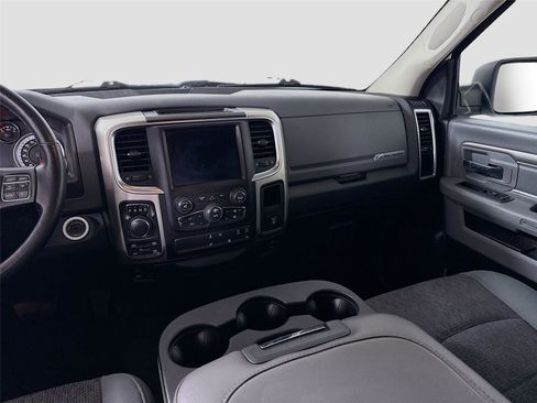 Used 2018 RAM 1500 Big Horn image 15