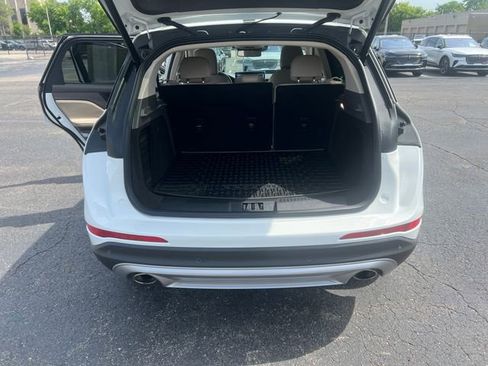 Used 2023 Lincoln Corsair AWD image 26