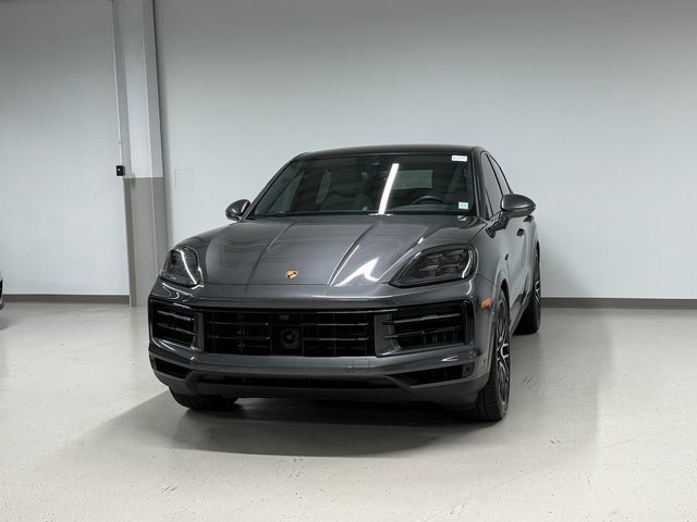 Certified 2024 Porsche Cayenne S AWD/4WD image 1