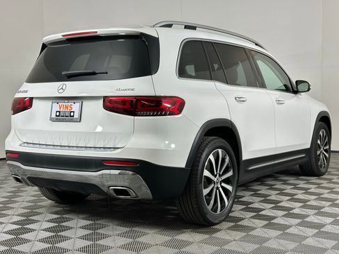 Used 2022 Mercedes-Benz GLB 250 4MATIC image 4