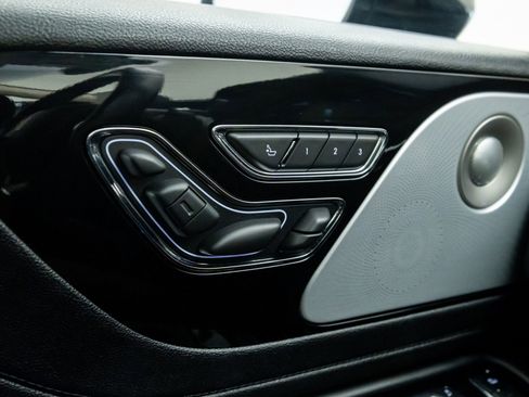 Used 2023 Lincoln Aviator Reserve w/ Equipment Group 201A image 24