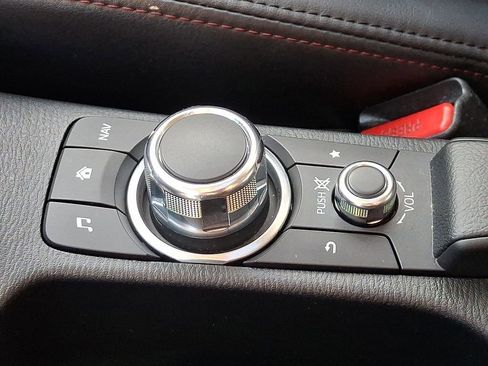 Used 2018 MAZDA CX-3 Touring w/ Preferred Equipment Package image 26