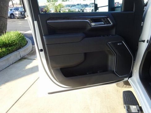 New 2026 Chevrolet Silverado 2500 LTZ w/ LTZ Premium Package AWD/4WD image 24