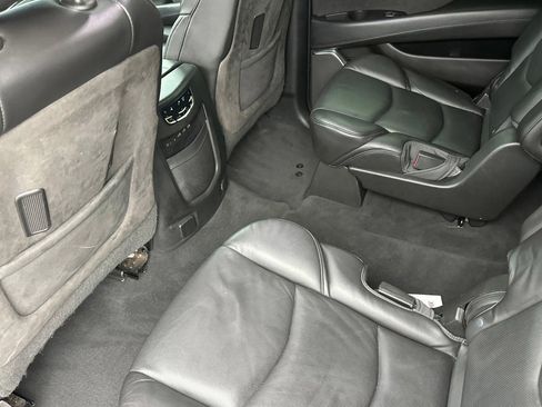 Used 2017 Cadillac Escalade ESV Platinum image 26