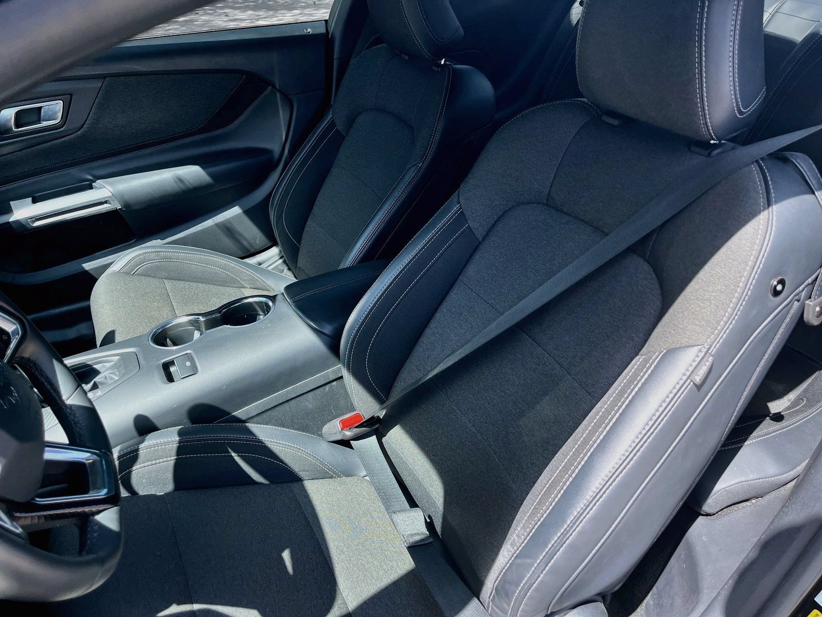 Used 2024 Ford Mustang Coupe RWD image 21