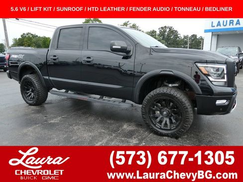 Used 2021 Nissan Titan PRO-4X w/ Pro-4x Convenience Package AWD/4WD image 1