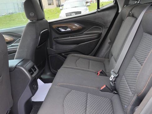 Used 2019 GMC Terrain SLE image 17
