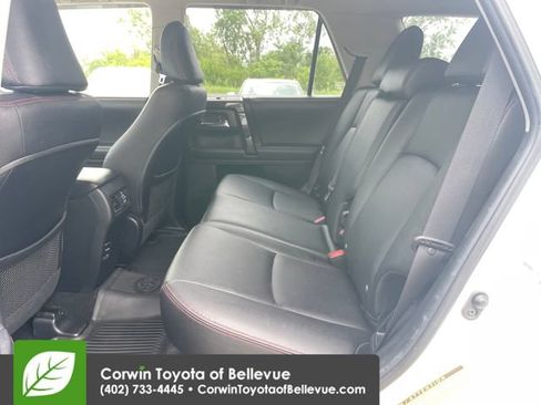 Used 2018 Toyota 4Runner TRD Off-Road Premium AWD/4WD image 26