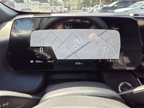 New 2026 Chevrolet Equinox LT w/ Convenience Package II image 32