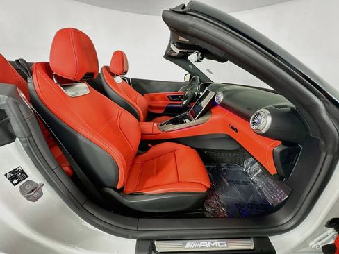Used 2026 Mercedes-Benz SL 43 AMG w/ Driver Assistance Package image 27