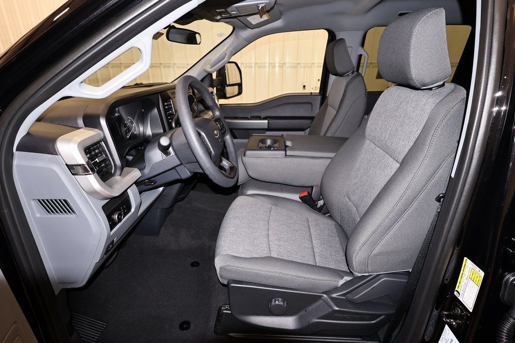New 2026 Ford F350 XL w/ STX Appearance Package AWD/4WD image 13