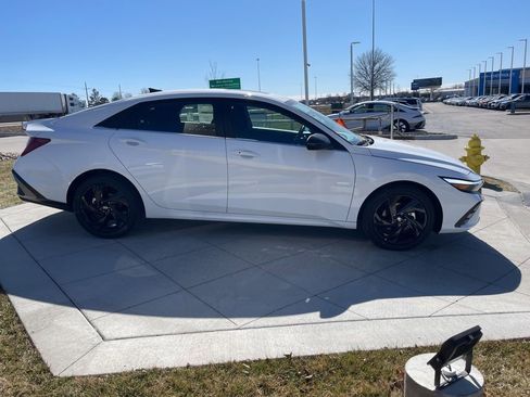 New 2026 Hyundai Elantra SEL Sport Premium image 6