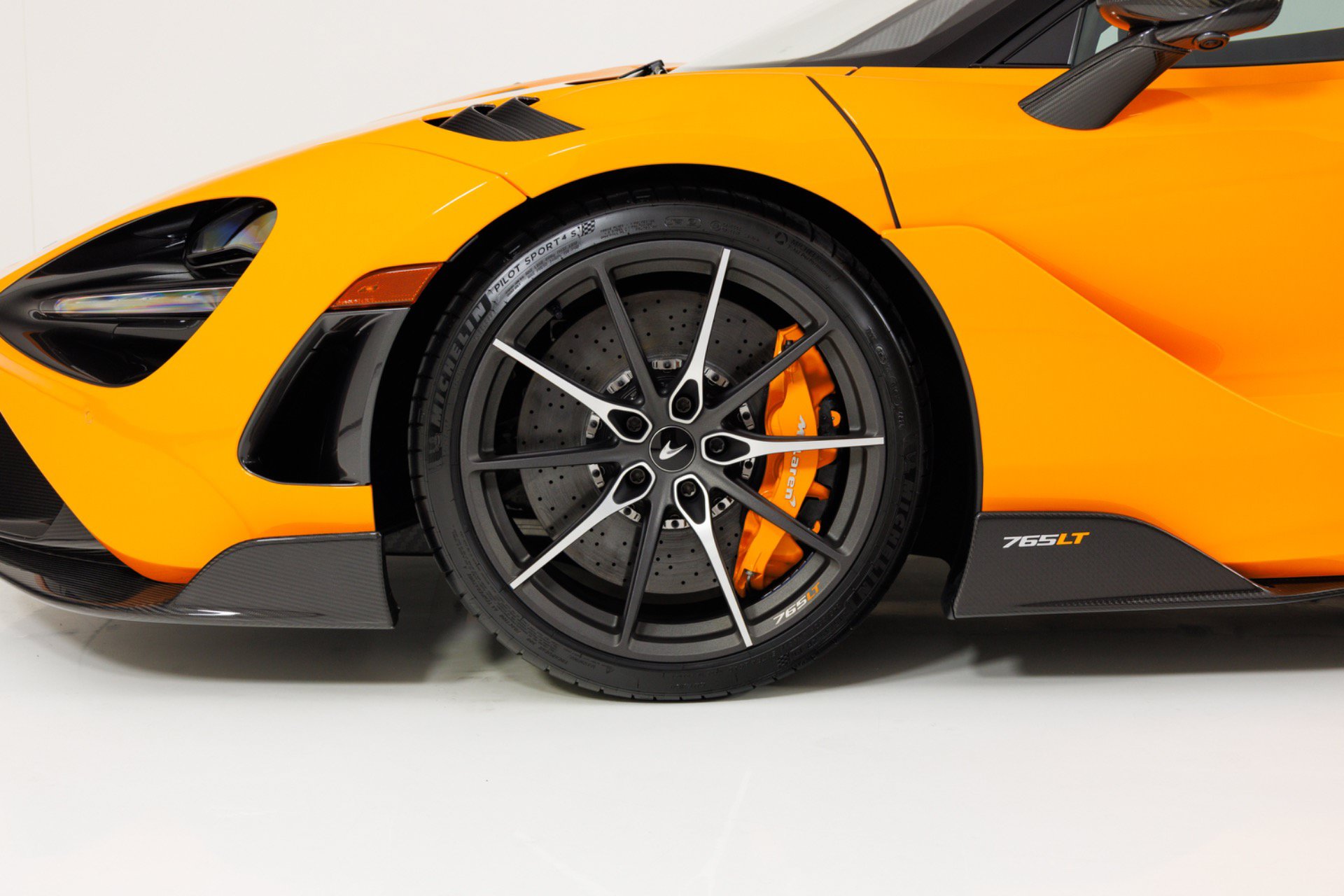 Used 2021 McLaren 765LT RWD image 11