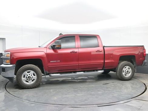 Used 2019 Chevrolet Silverado 2500 LT w/ All Star Edition AWD/4WD image 11