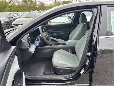 New 2026 Hyundai Elantra Limited w/ Cargo Package FWD image 15