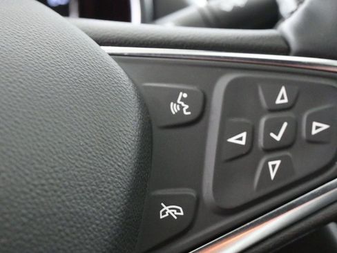 Used 2024 Chevrolet Malibu LT image 17