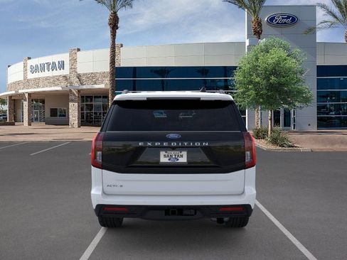 New 2025 Ford Expedition Active image 5