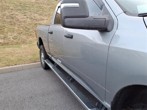 Used 2024 RAM 2500 Tradesman w/ Chrome Appearance Group image 5