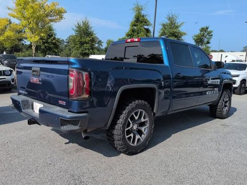 Used 2017 GMC Sierra 1500 SLT AWD/4WD image 4