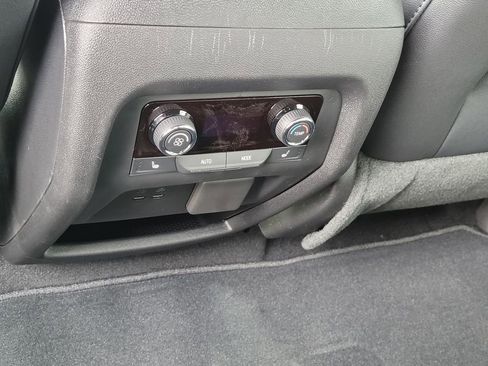 New 2026 Chevrolet Traverse High Country image 14