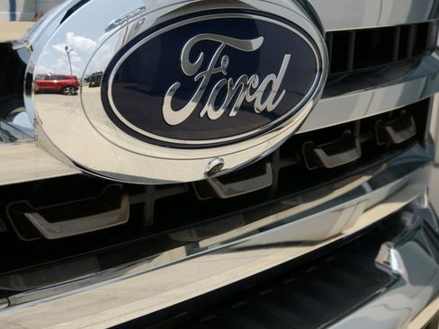 New 2025 Ford F350 King Ranch w/ Chrome Package image 8