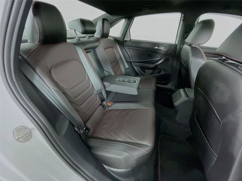 Used 2022 Volkswagen Jetta GLI Autobahn image 30