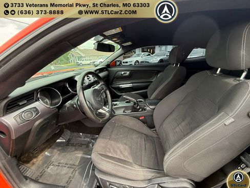 Used 2015 Ford Mustang GT RWD image 8