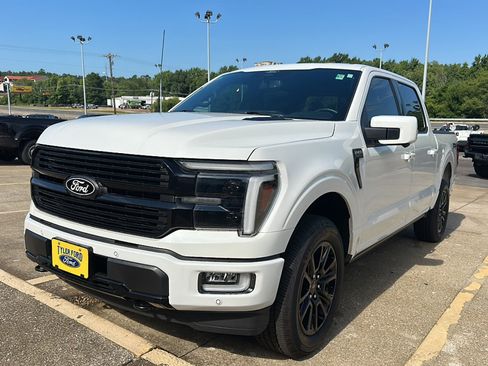 Used 2024 Ford F150 Platinum w/ FX4 Off-Road Package AWD/4WD image 4