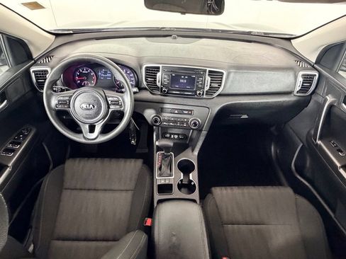 Used 2019 Kia Sportage LX FWD image 16
