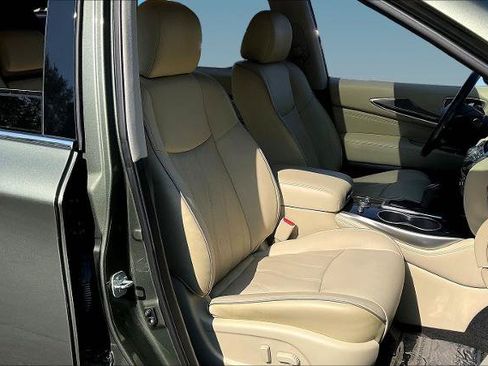 Certified 2017 INFINITI QX60 Luxe w/ Premium Plus Package AWD/4WD image 28