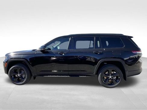 New 2025 Jeep Grand Cherokee L Altitude image 4
