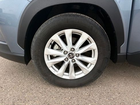 Used 2024 Toyota Corolla Cross LE w/ Moonroof Package AWD/4WD image 24