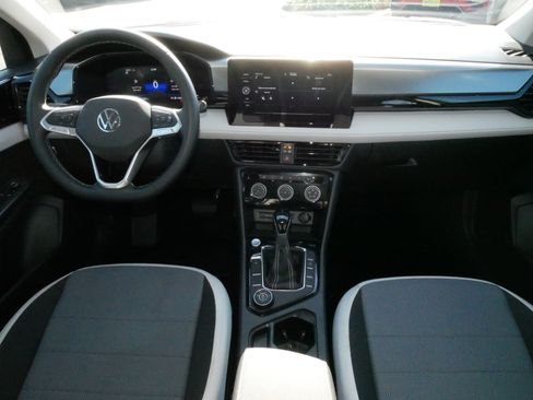 Certified 2025 Volkswagen Taos S AWD/4WD image 10