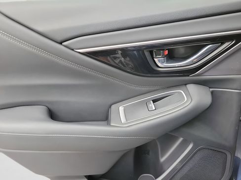 Used 2020 Subaru Outback Limited image 8