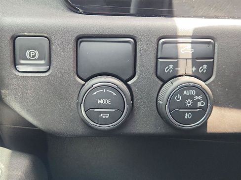 Used 2024 Chevrolet Silverado 1500 RST w/ Protection Package RWD image 18