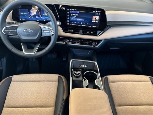 New 2026 Chevrolet Equinox ACTIV w/ Convenience Package III image 18