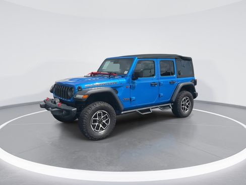 Used 2024 Jeep Wrangler Unlimited Rubicon w/ Capability Package AWD/4WD image 5