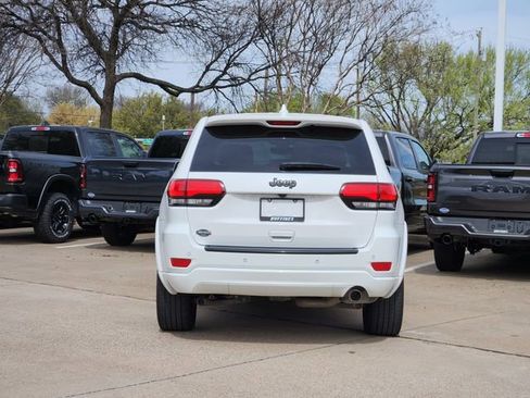 Used 2018 Jeep Grand Cherokee Altitude image 6