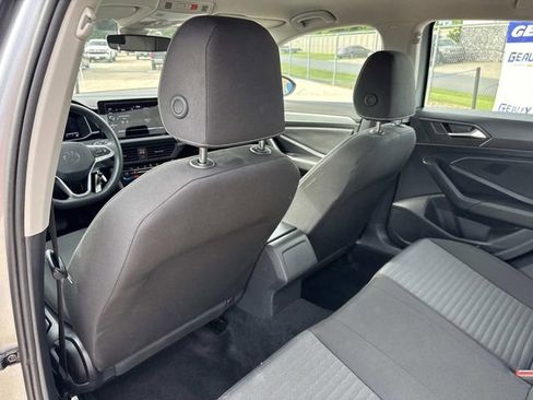 Used 2025 Volkswagen Jetta S FWD image 33