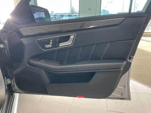 Used 2014 Mercedes-Benz E 63 AMG S-Model image 27